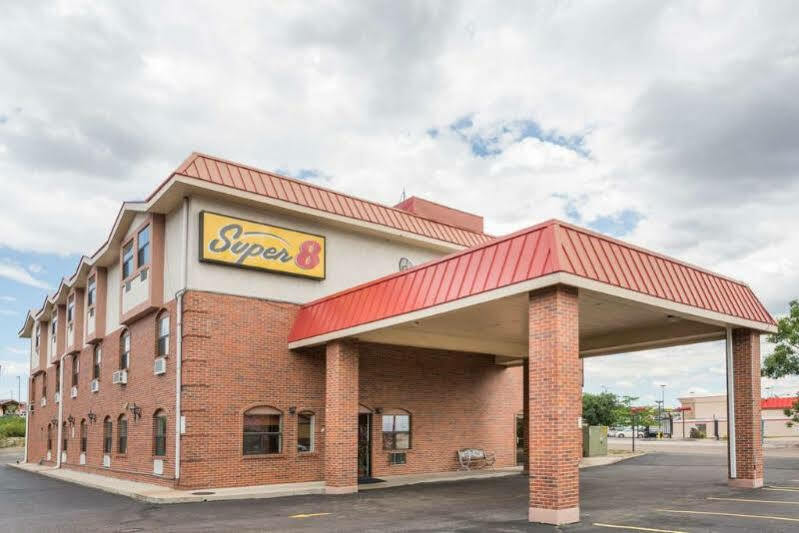 Super 8 By Wyndham Colorado Springs/Afa Area Hotell Exteriör bild